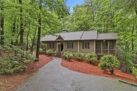 104 Soaring Hawk Circle