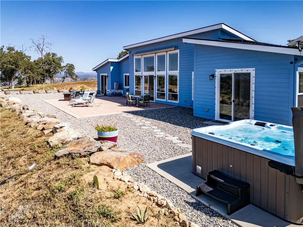 39603 Road 810 Raymond, CA 93653