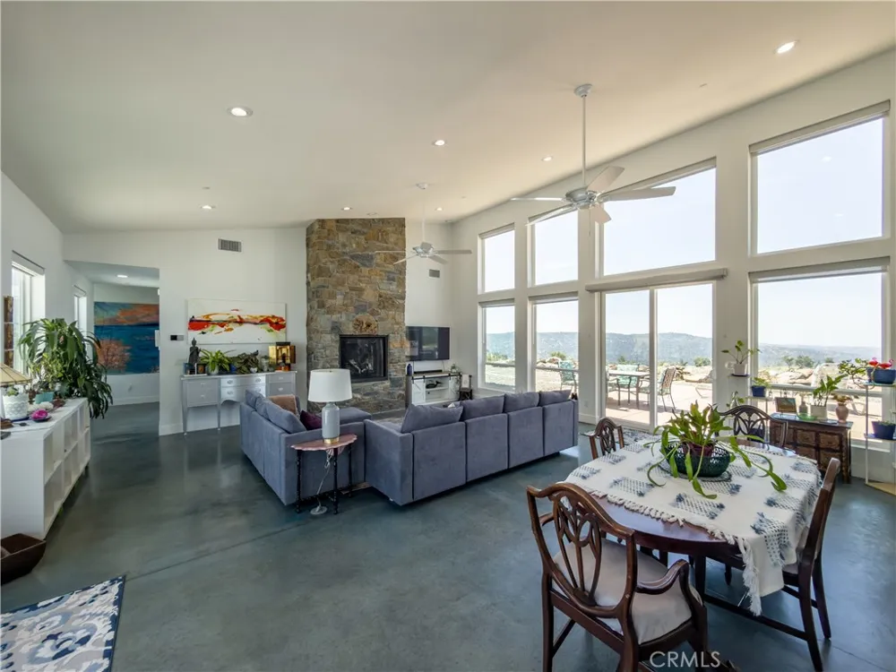 39603 Road 810 Raymond, CA 93653