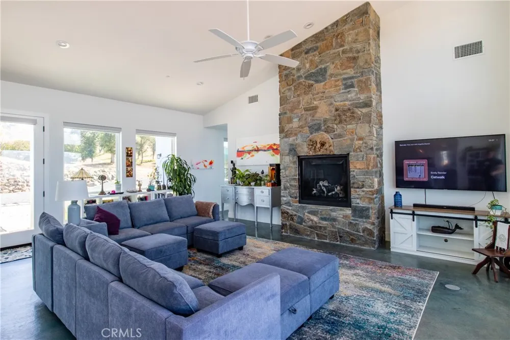 39603 Road 810 Raymond, CA 93653
