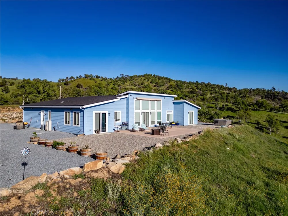 39603 Road 810 Raymond, CA 93653
