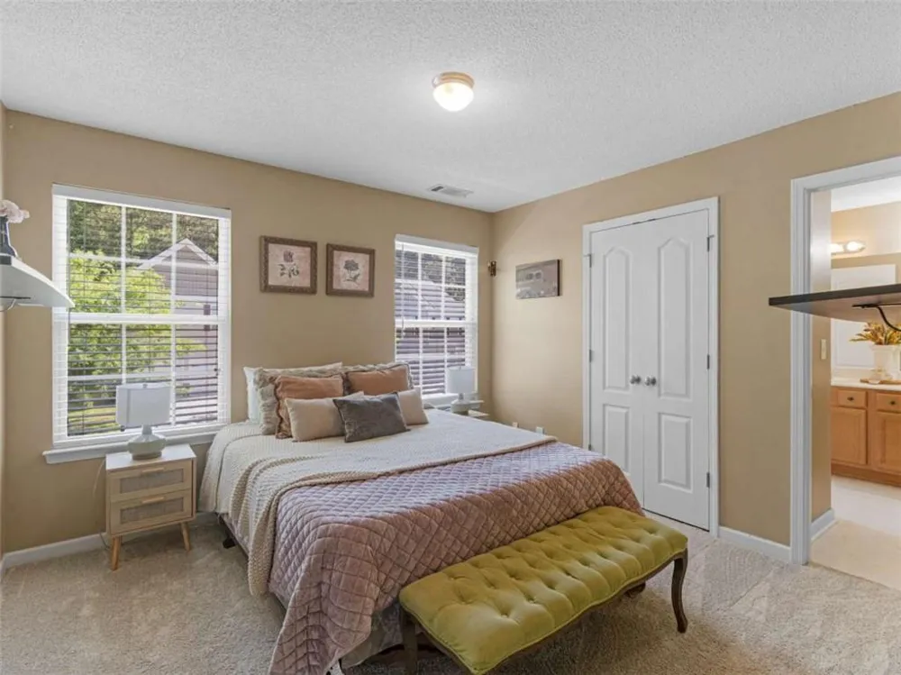 165 Brasch Park Drive Grantville, GA 30220