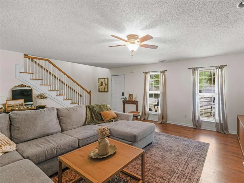 165 Brasch Park Drive Grantville, GA 30220