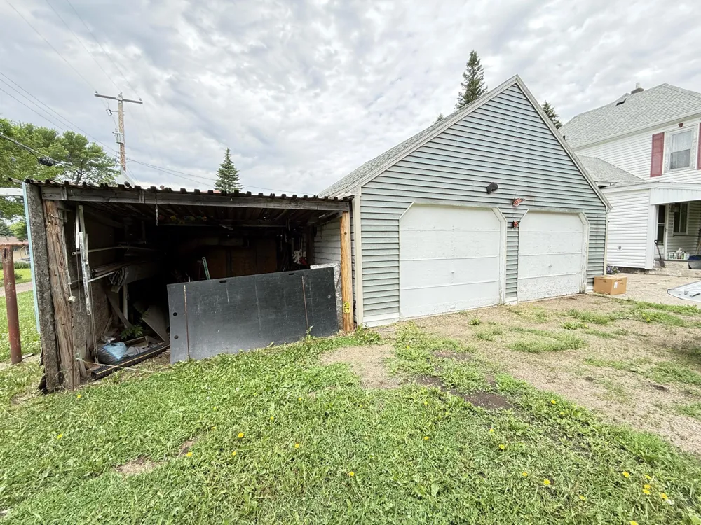 324 E Maple Street Sacred Heart, MN 56285