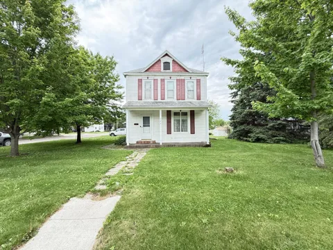 324 E Maple Street