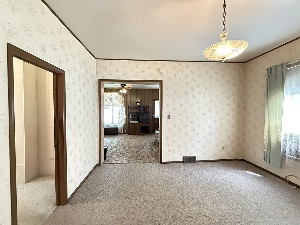 324 E Maple Street Sacred Heart, MN 56285