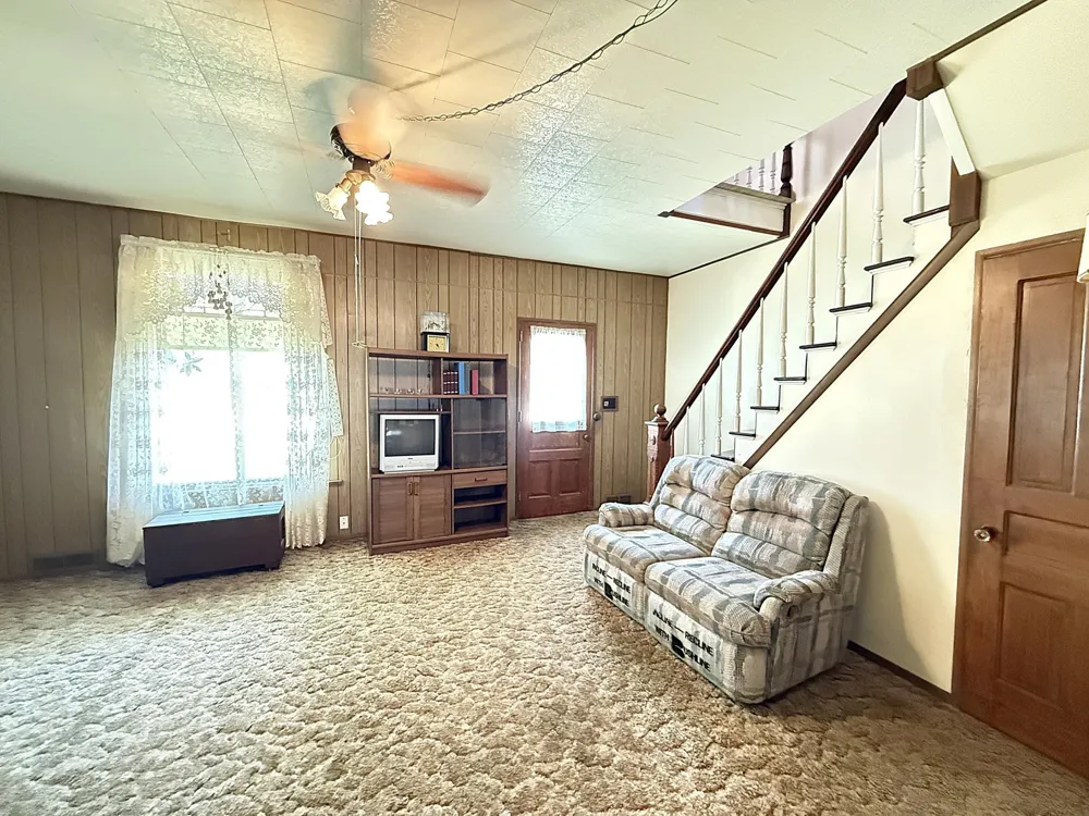 324 E Maple Street Sacred Heart, MN 56285