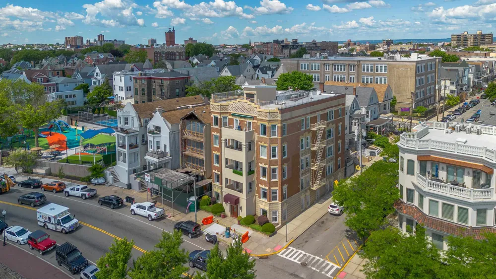 937 BLVD EAST Weehawken, NJ 07086