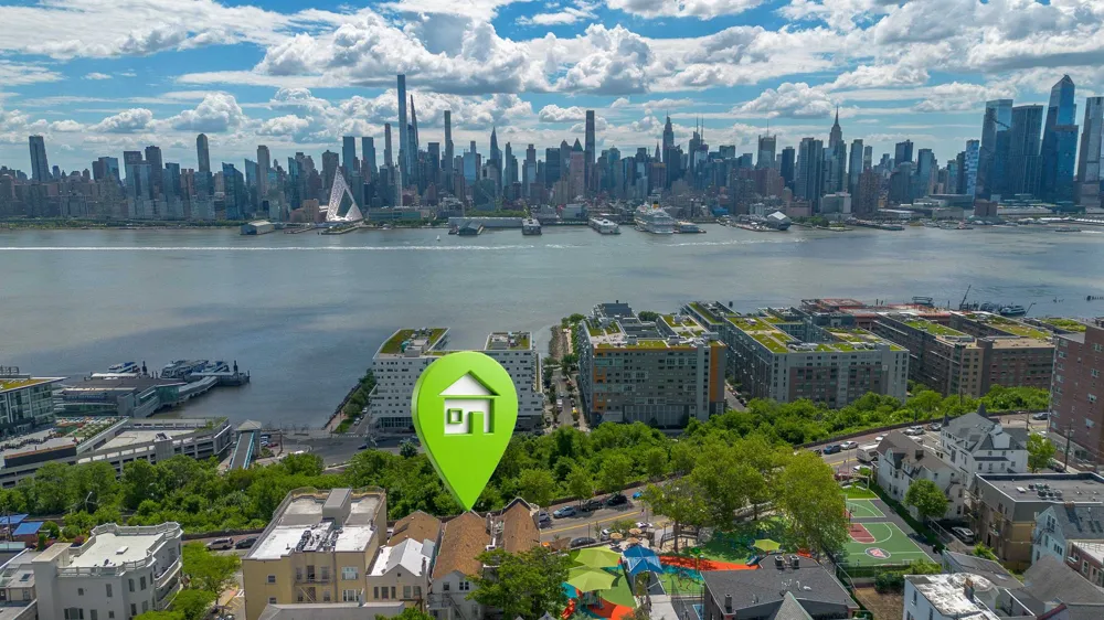 937 BLVD EAST Weehawken, NJ 07086