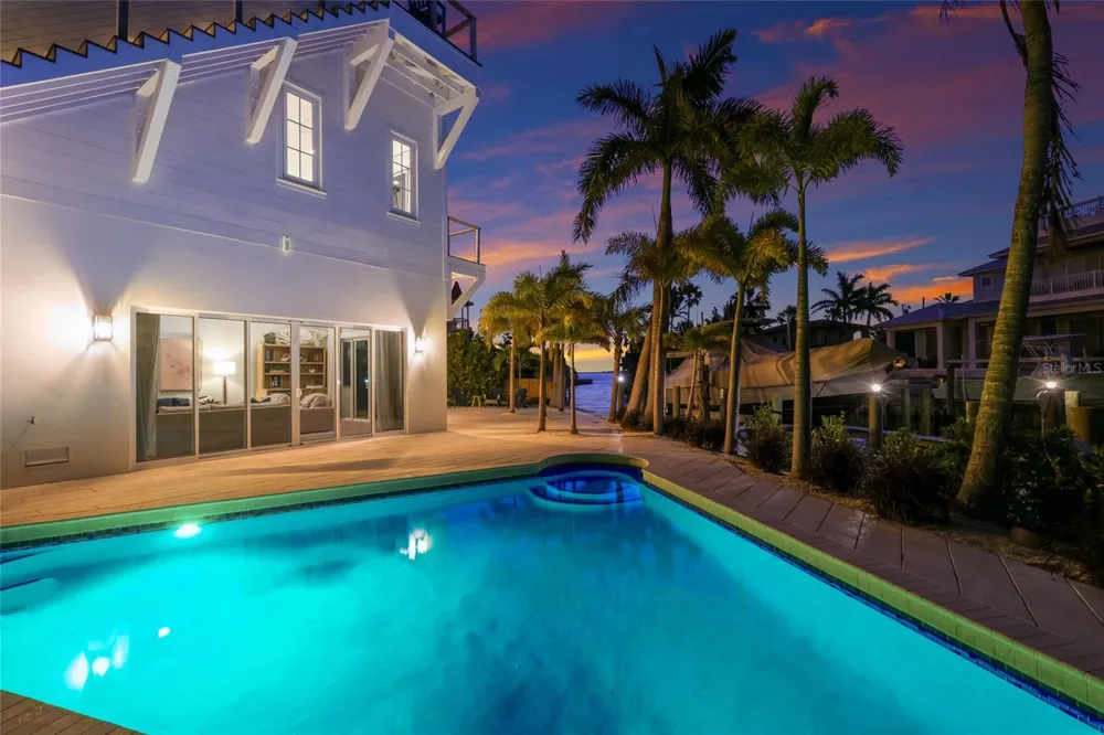 511 59TH STREET Bradenton Beach, FL 34217