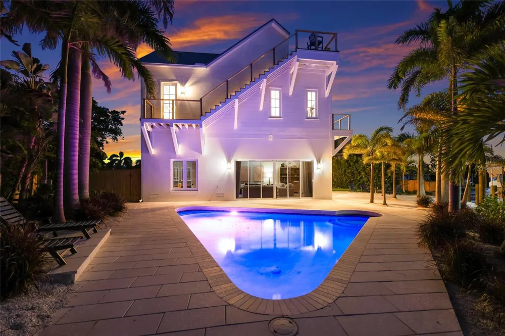 511 59TH STREET Bradenton Beach, FL 34217