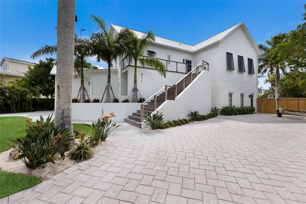 511 59TH STREET Bradenton Beach, FL 34217