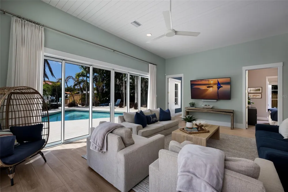511 59TH STREET Bradenton Beach, FL 34217
