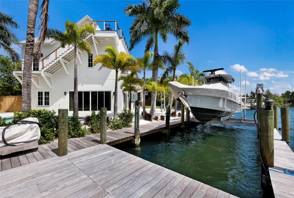 511 59TH STREET Bradenton Beach, FL 34217