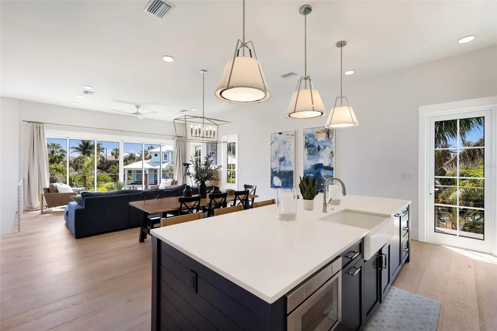 511 59TH STREET Bradenton Beach, FL 34217
