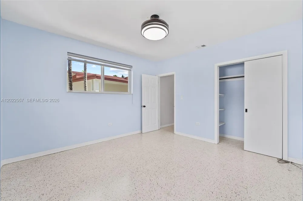 8927 Carlyle Ave Surfside, FL 33154