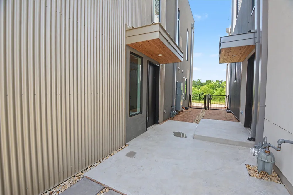 1111 Raiford Road #104 Carrollton, TX 75007