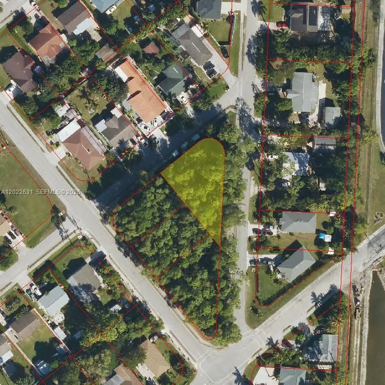 5411 Texas Avenue Naples, FL 34113