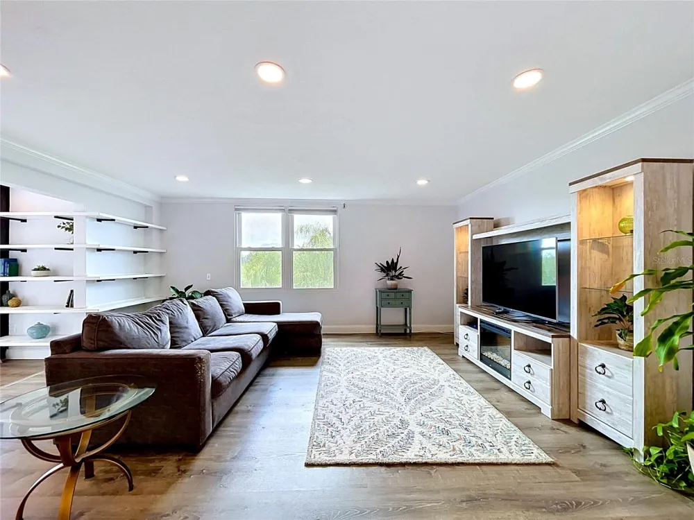 4651 1ST STREET NE #311 St Petersburg, FL 33703