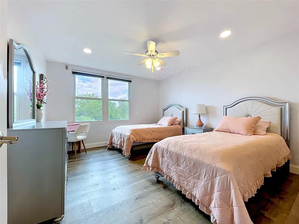 4651 1ST STREET NE #311 St Petersburg, FL 33703