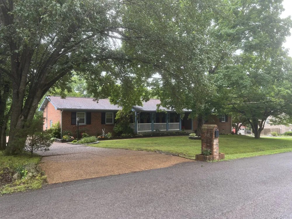 310 Harpeth View Trl Kingston Springs, TN 37082