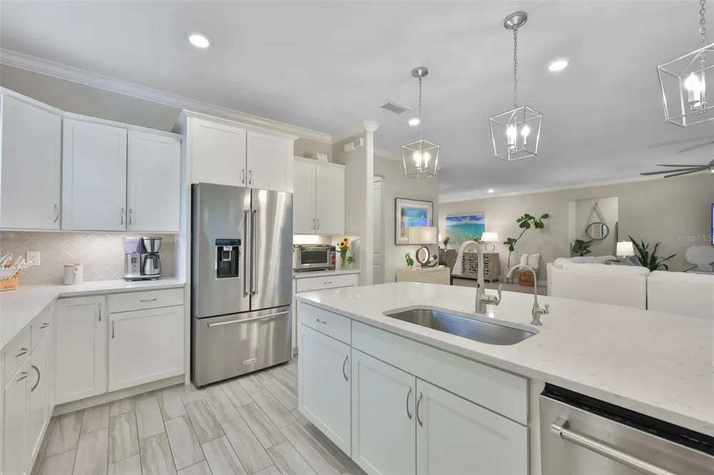 18824 ALDER GLEN DRIVE Lutz, FL 33558