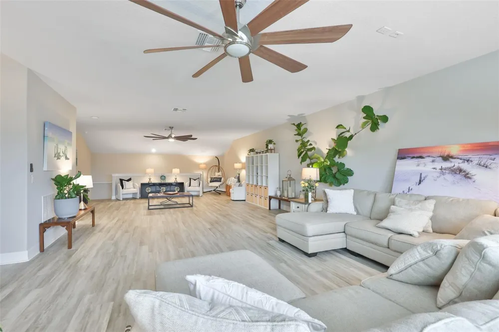 18824 ALDER GLEN DRIVE Lutz, FL 33558