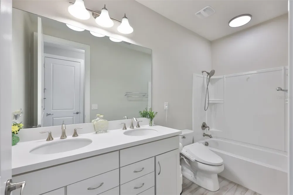 18824 ALDER GLEN DRIVE Lutz, FL 33558