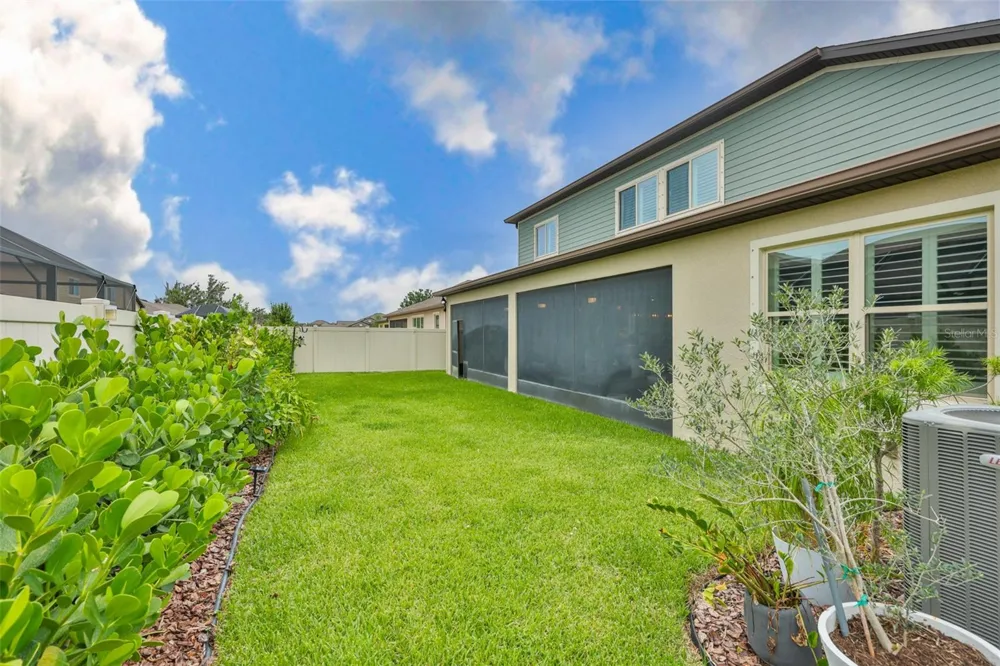 18824 ALDER GLEN DRIVE Lutz, FL 33558