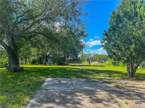 3112 E Rio Grande