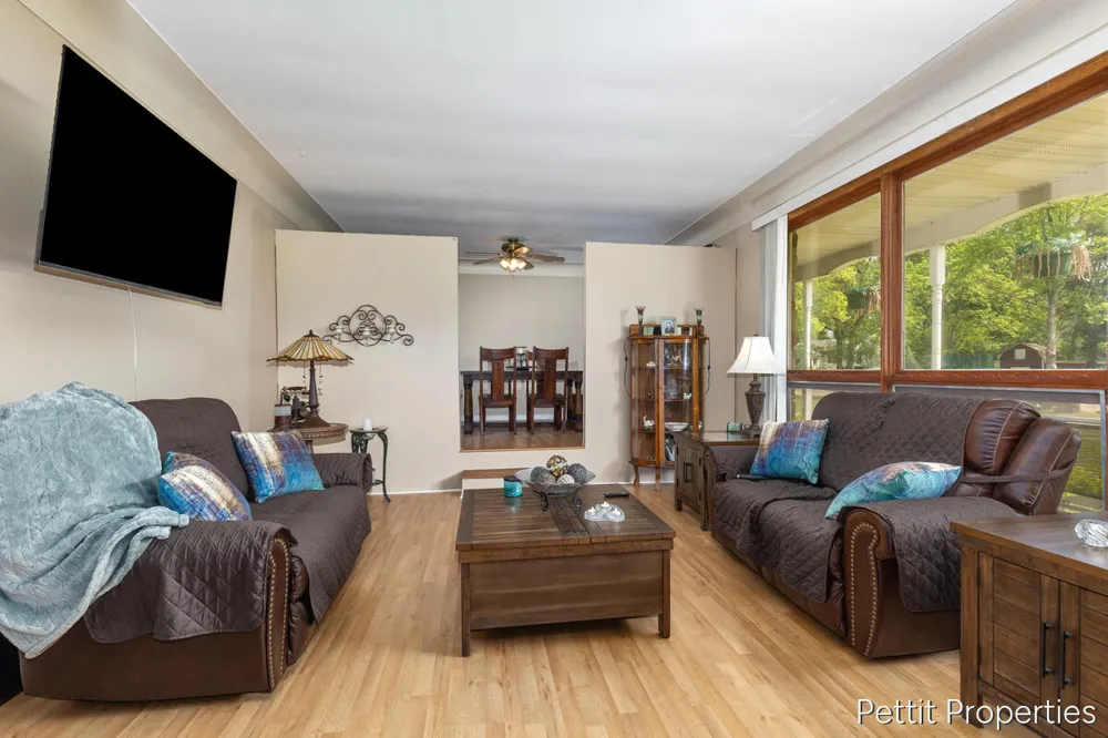 230 Creekview Drive Bedford Charter Township, MI 49037