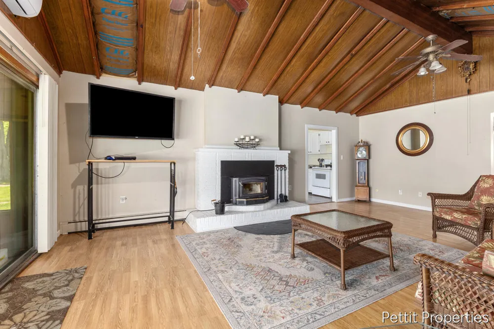 230 Creekview Drive Bedford Charter Township, MI 49037