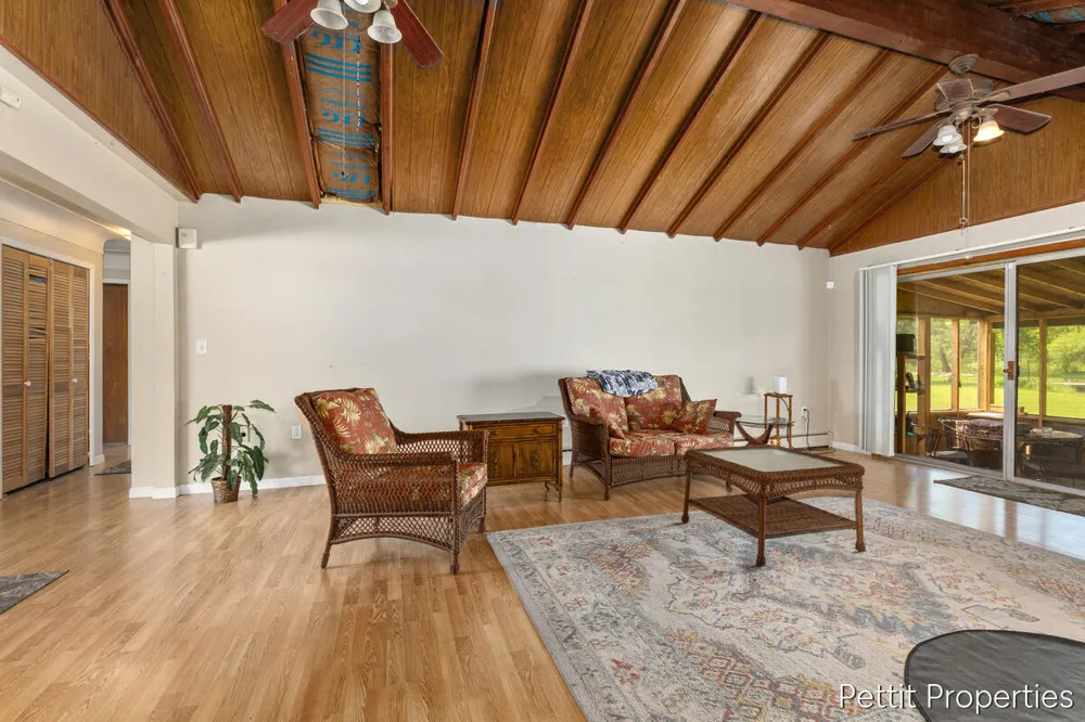 230 Creekview Drive Bedford Charter Township, MI 49037