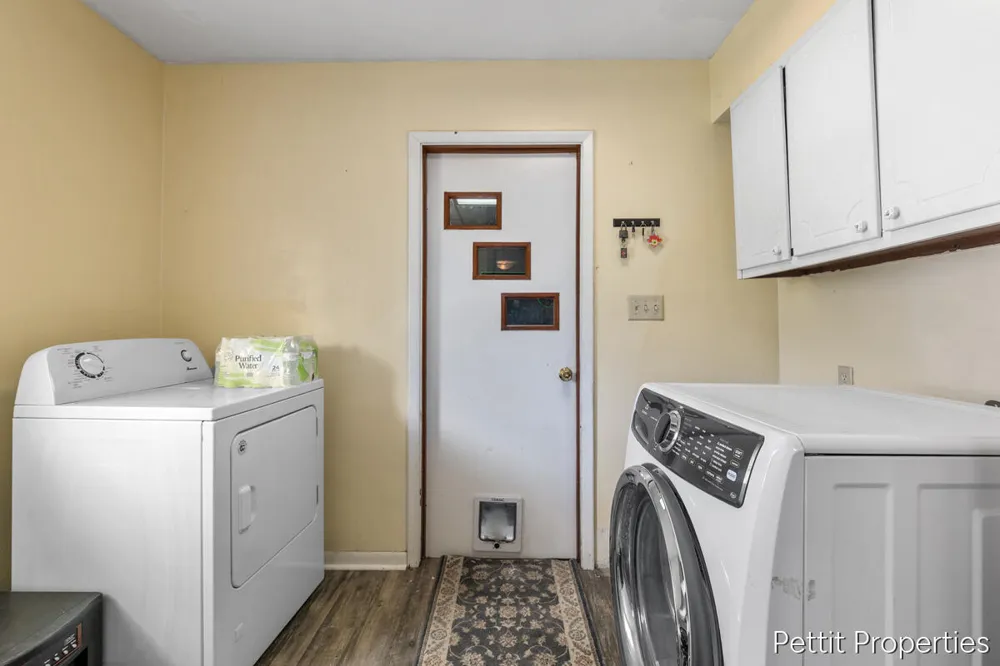 230 Creekview Drive Bedford Charter Township, MI 49037