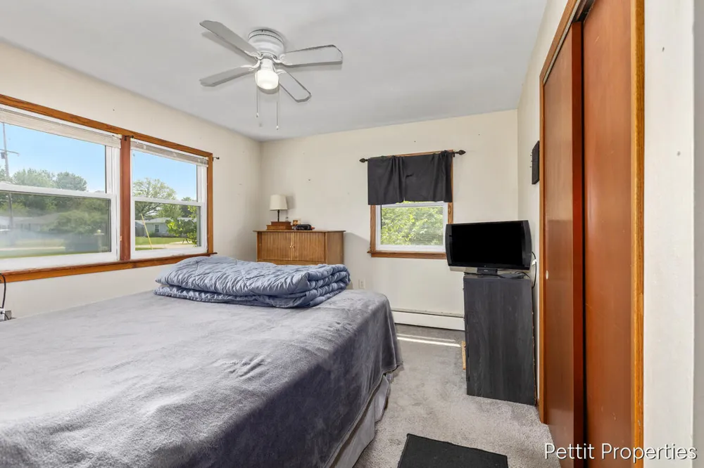 230 Creekview Drive Bedford Charter Township, MI 49037