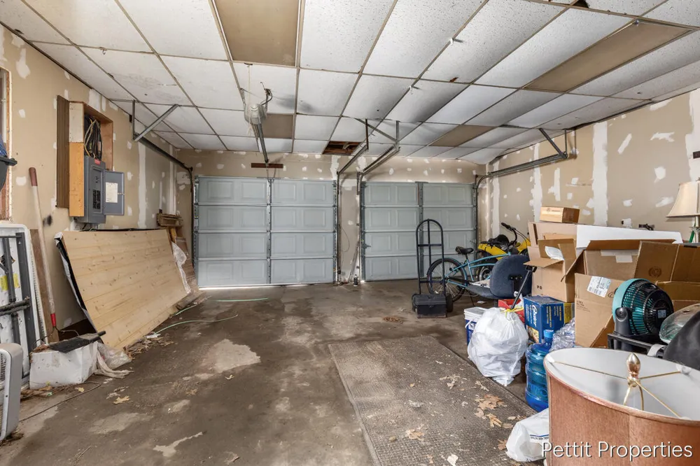230 Creekview Drive Bedford Charter Township, MI 49037
