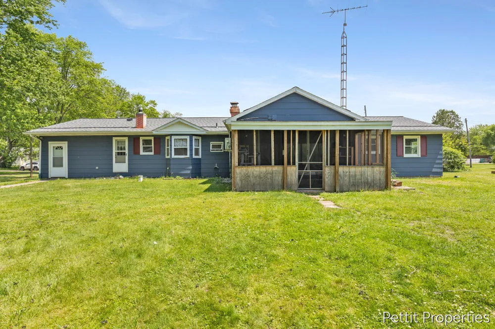 230 Creekview Drive Bedford Charter Township, MI 49037