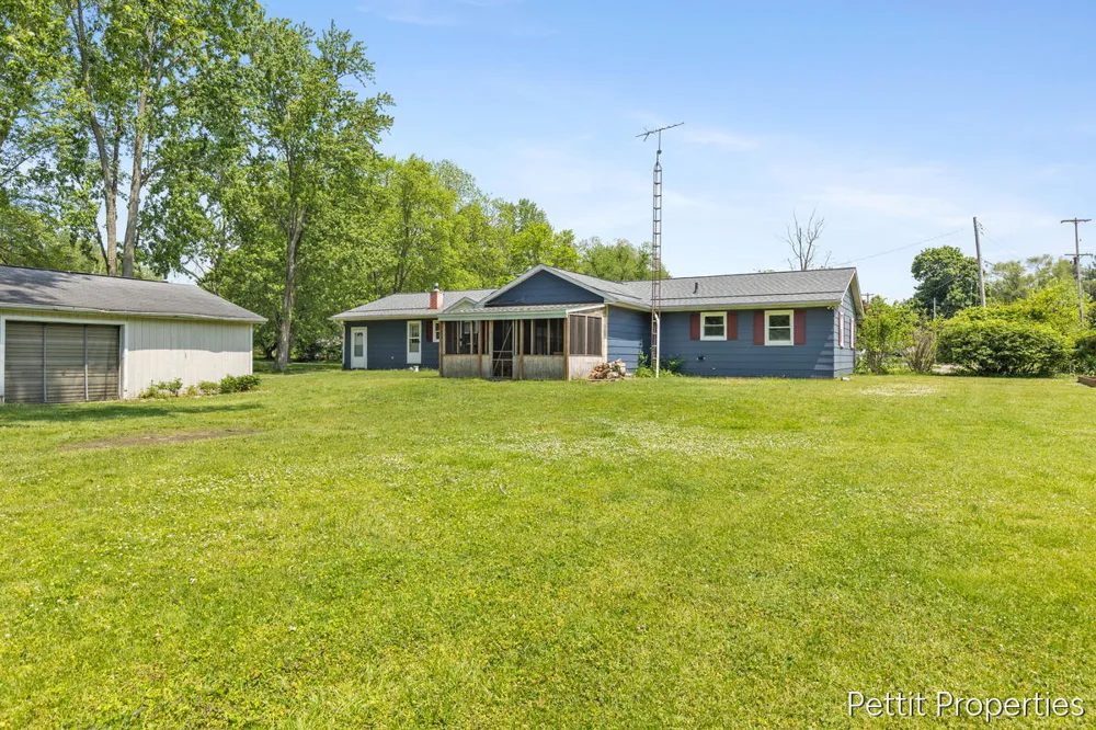 230 Creekview Drive Bedford Charter Township, MI 49037