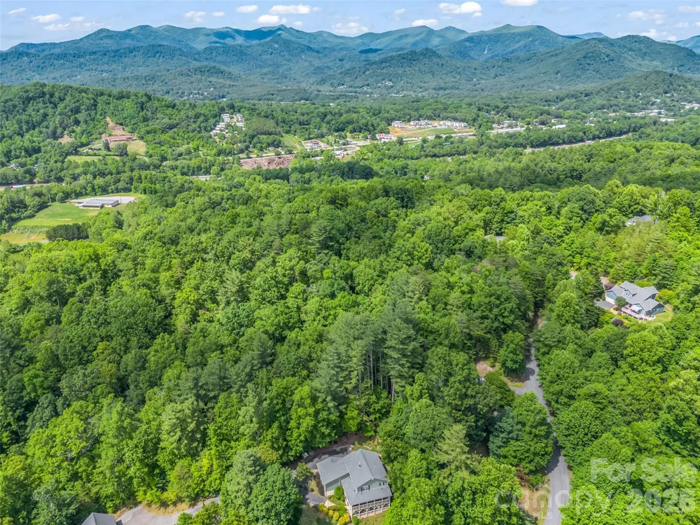 21 Wits End Trail Swannanoa, NC 28778