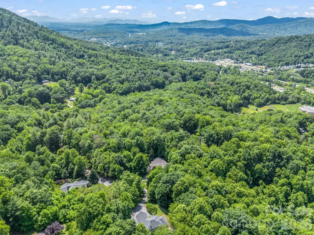 21 Wits End Trail Swannanoa, NC 28778