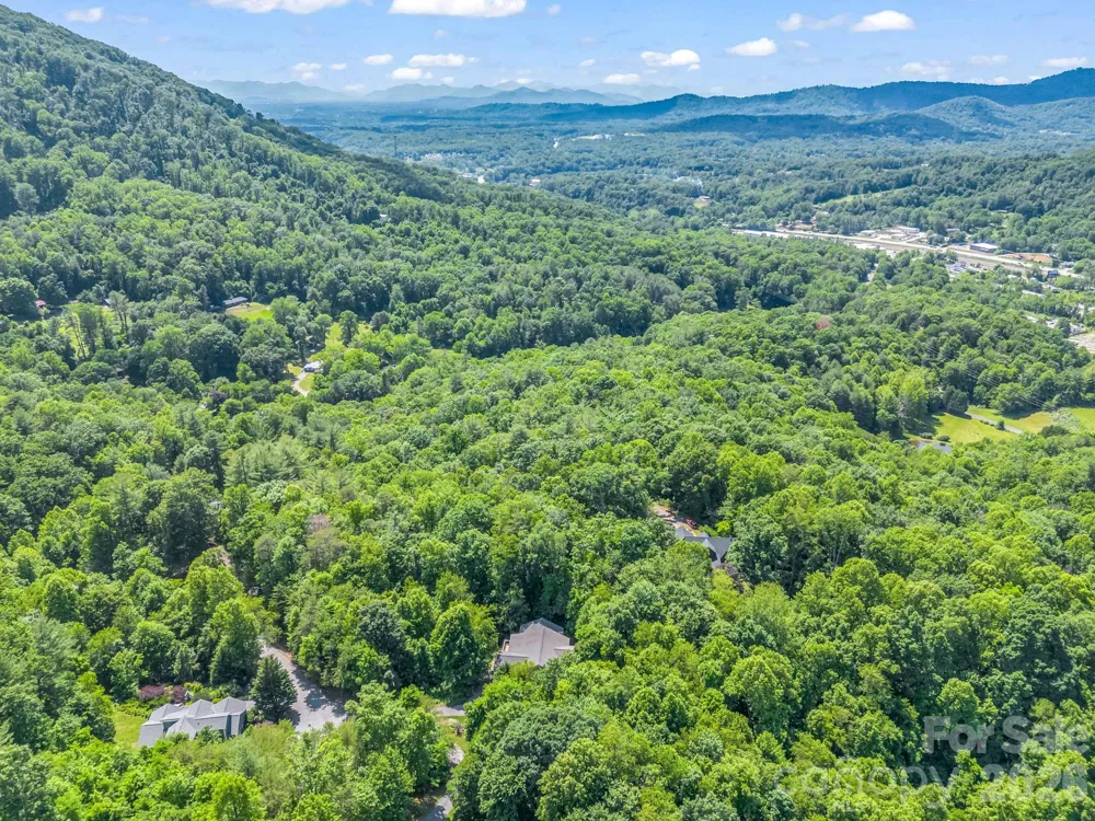 21 Wits End Trail Swannanoa, NC 28778