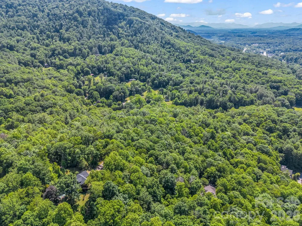 21 Wits End Trail Swannanoa, NC 28778
