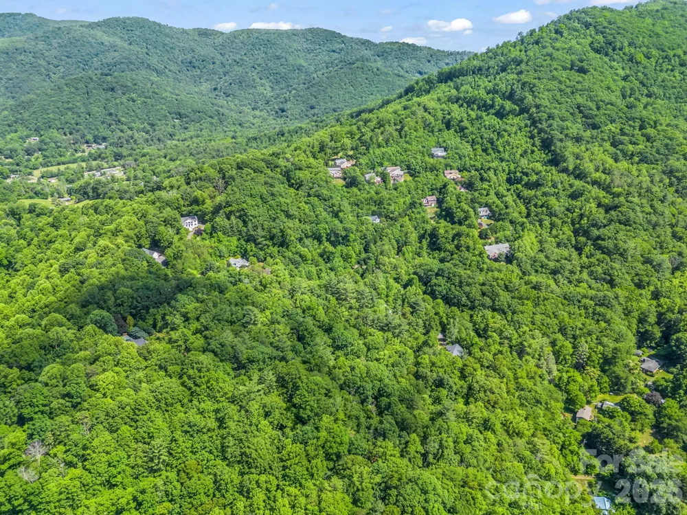 21 Wits End Trail Swannanoa, NC 28778