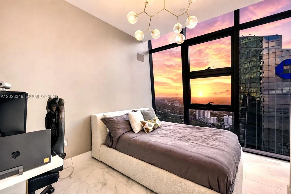 1451 Brickell Ave #4304 Miami, FL 33131