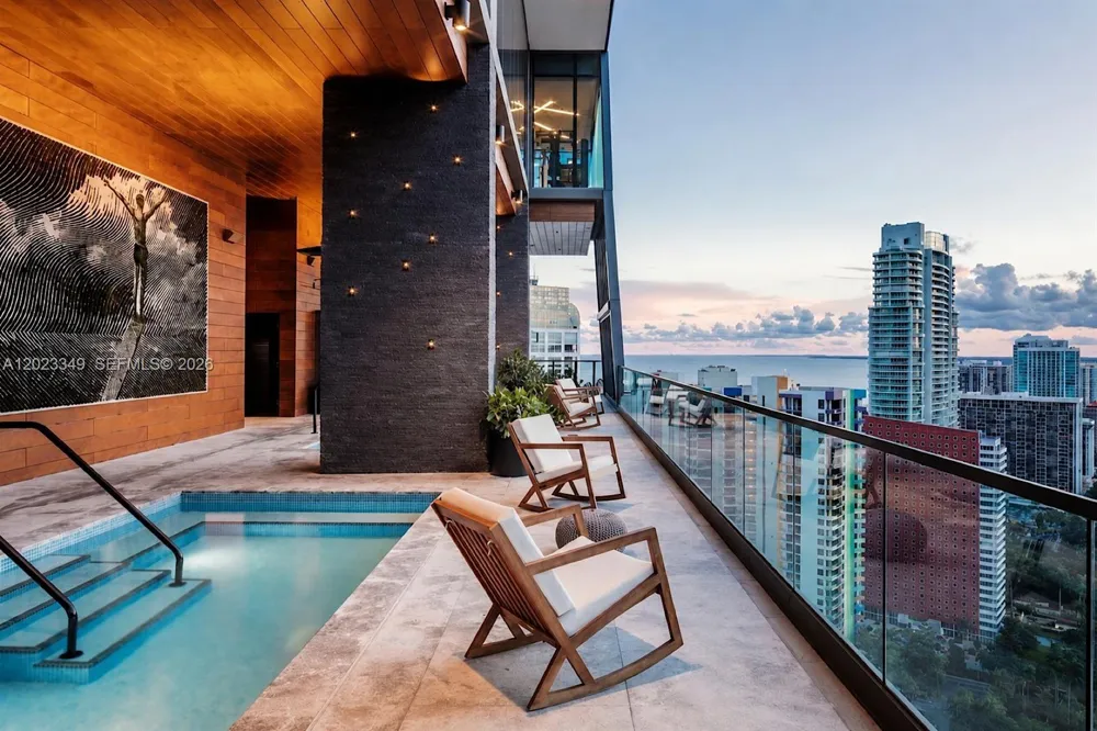 1451 Brickell Ave #4304 Miami, FL 33131