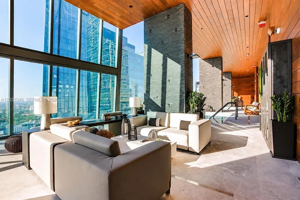 1451 Brickell Ave #4304 Miami, FL 33131