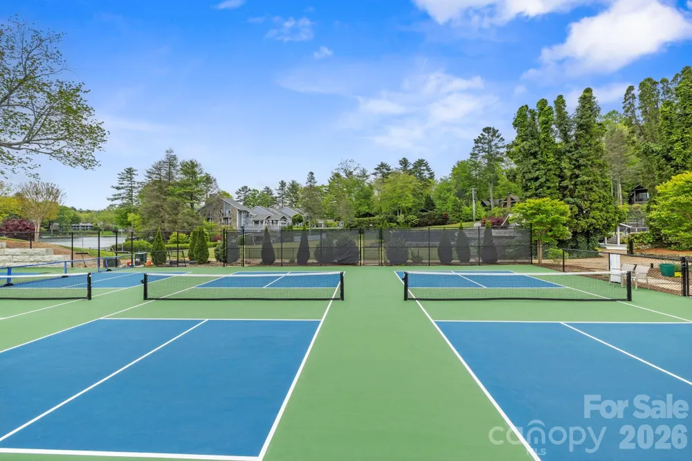 TBD Hickory Shaft Drive Sapphire, NC 28774