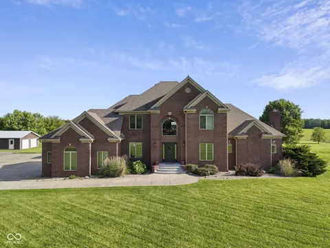 6782 W 200 S