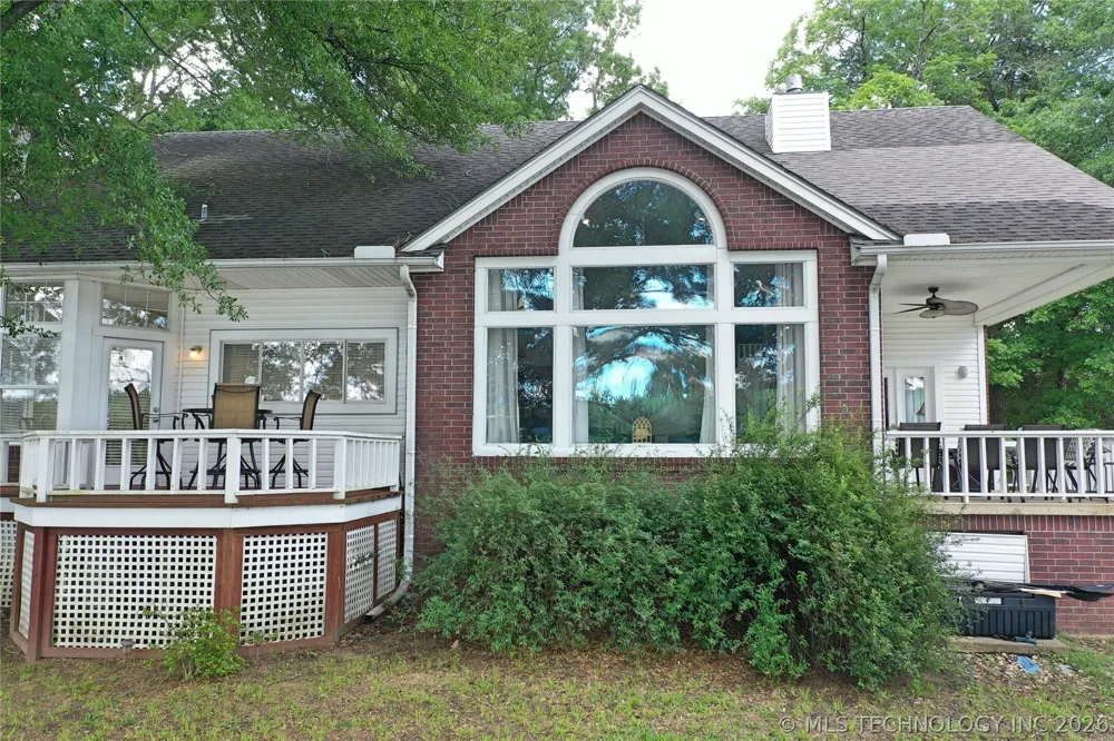 1122 Peninsula Drive Fort Towson, OK 74735