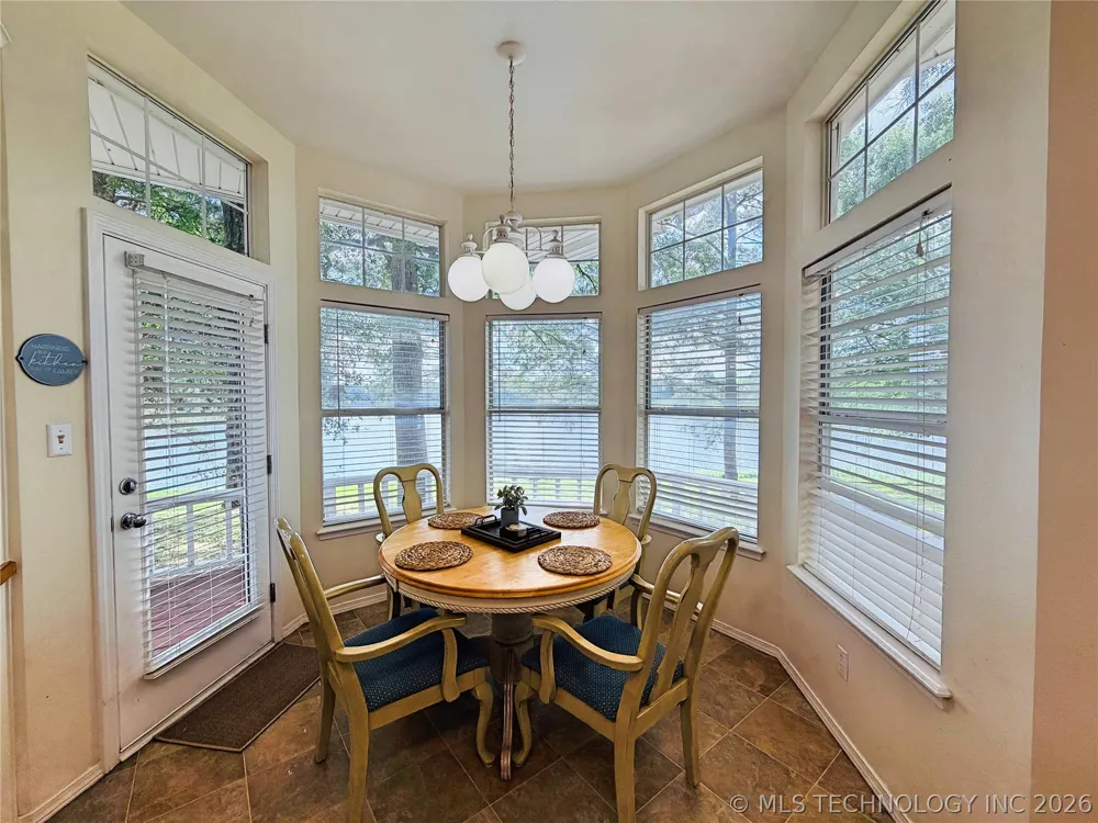 1122 Peninsula Drive Fort Towson, OK 74735